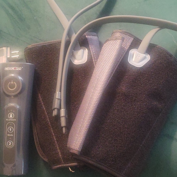 CINCOM Air Compression Calf Massager - Picture 7 of 8